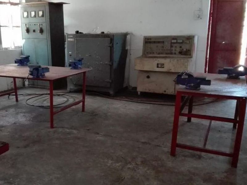钳工实践操作室-04
