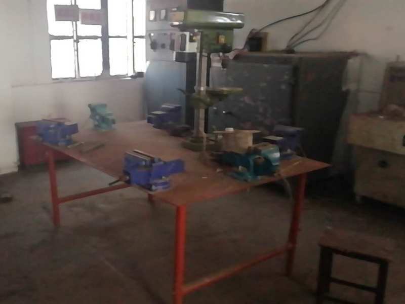钳工实践操作室-06