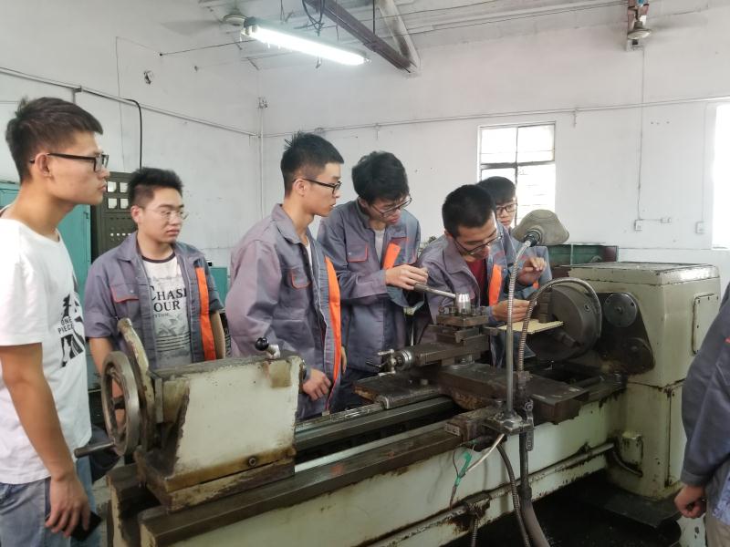 车工培训中-01