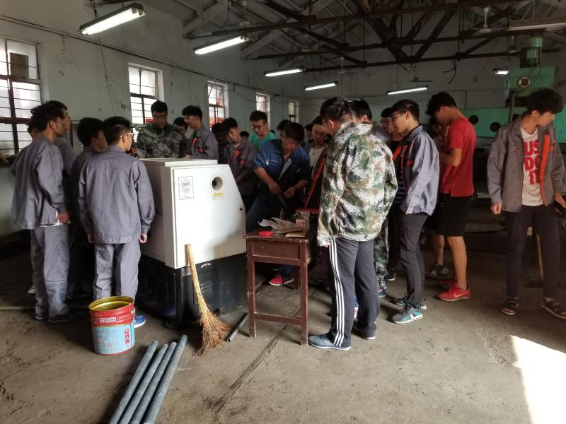 车工培训中-04