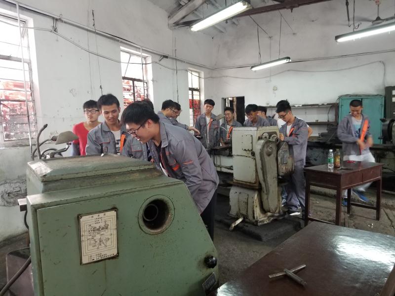 车工培训中-10